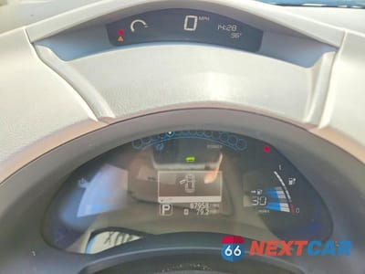 Zdjęcie 9 z 12 samochodu: 2012 NISSAN LEAF VIN:JN1AZ0CP5CT019121 - miniatura