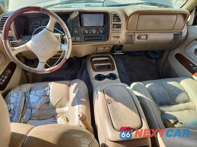 Zdjęcie 8 z 12 samochodu: 2000 CADILLAC ESCALADE LUXURY VIN:1GYEK63R3YR180864 - miniatura