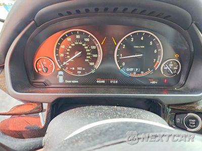 Zdjęcie 9 z 13 samochodu: 2015 BMW X5 XDRIVE50I VIN:5UXKR6C58F0J78898 - miniatura