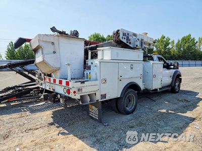 Trzecie zdjęcie samochodu z tyłu: 2016 FORD F550 SUPER DUTY BUCKET TRUCK VIN:1FDUF5HT6GEA65696 - miniatura