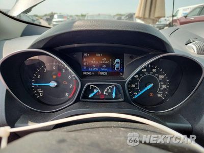 Zdjęcie 9 z 13 samochodu: 2018 FORD ESCAPE TITANIUM VIN:1FMCU9J9XJUB58306 - miniatura