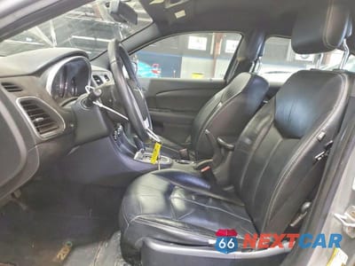 Zdjęcie 7 z 12 samochodu: 2013 CHRYSLER 200 LIMITED VIN:1C3CCBCG5DN520992 - miniatura