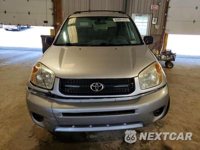 Piąte zdjęcie samochodu w środku: 2004 TOYOTA RAV4 BASE VIN:JTEHD20V546021584 - miniatura