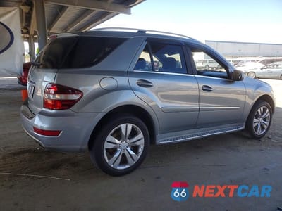 Trzecie zdjęcie samochodu z tyłu: 2010 MERCEDES-BENZ ML 350 VIN:4JGBB5GB0AA602623 - miniatura