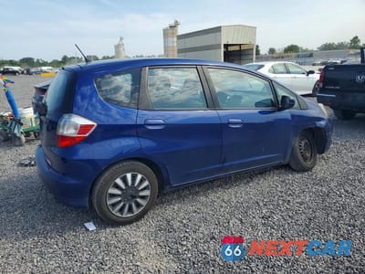Trzecie zdjęcie samochodu z tyłu: 2012 HONDA FIT VIN:JHMGE8H34CC031945 - miniatura