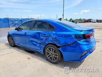 Drugie zdjęcie samochodu z przodu: 2024 KIA FORTE GT LINE VIN:3KPF54AD6RE734845 - miniatura