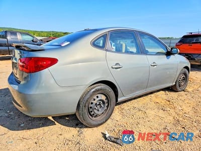 Trzecie zdjęcie samochodu z tyłu: 2010 HYUNDAI ELANTRA GLS VIN:KMHDU4ADXAU981300 - miniatura