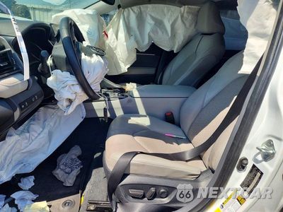 Zdjęcie 7 z 12 samochodu: 2023 TOYOTA CAMRY XSE VIN:4T1K61AK9PU744403 - miniatura