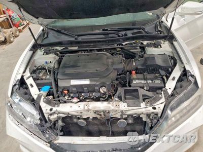 Zdjęcie 11 z 12 samochodu: 2017 HONDA ACCORD TOURING VIN:1HGCT2B0XHA002889 - miniatura
