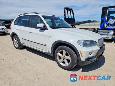 Czwarte zdjęcie samochodu z boku: 2010 BMW X5 XDRIVE35D VIN:5UXFF0C5XALT84349 - miniatura