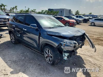 Czwarte zdjęcie samochodu z boku: 2021 KIA SELTOS SX VIN:KNDETCA21M7154289 - miniatura