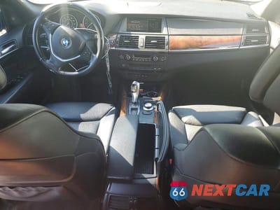 Zdjęcie 8 z 13 samochodu: 2008 BMW X5 4.8I VIN:5UXFE83538LZ99241 - miniatura