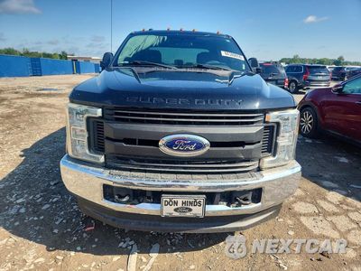 Piąte zdjęcie samochodu w środku: 2017 FORD F350 SUPER DUTY VIN:1FT8W3B68HEB27551 - miniatura