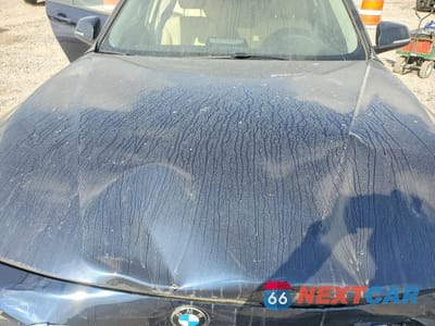 Zdjęcie 11 z 12 samochodu: 2017 BMW 320 VIN:WBA8E1G59HNU14966 - miniatura