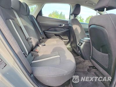 Zdjęcie 10 z 13 samochodu: 2022 HYUNDAI SONATA HYBRID SEL VIN:KMHL34JJ2NA047479 - miniatura