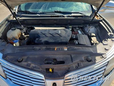 Zdjęcie 12 z 13 samochodu: 2016 LINCOLN MKX RESERVE VIN:2LMTJ8LP7GBL22144 - miniatura