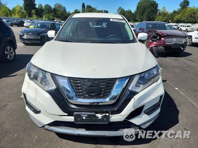 Piąte zdjęcie samochodu w środku: 2017 NISSAN ROGUE S VIN:KNMAT2MV1HP566166 - miniatura