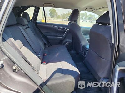 Zdjęcie 10 z 12 samochodu: 2025 TOYOTA RAV4 LE VIN:2T3K1RFV2SW421536 - miniatura