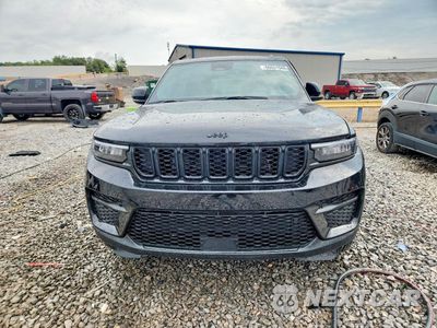 Piąte zdjęcie samochodu w środku: 2025 JEEP GRAND CHEROKEE LAREDO VIN:1C4RJGAG7S8792340 - miniatura