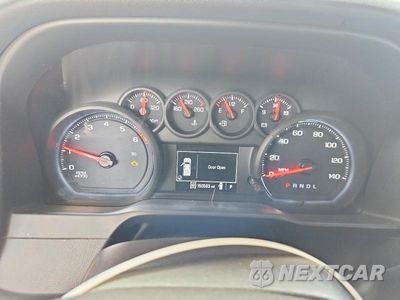 Zdjęcie 9 z 13 samochodu: 2019 CHEVROLET SILVERADO K1500 VIN:1GCRYAEH5KZ199243 - miniatura
