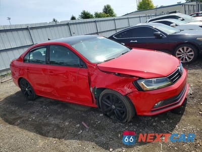 Czwarte zdjęcie samochodu z boku: 2018 VOLKSWAGEN JETTA 4D GLI 2.0T AB VIN:3VWD17AJ9JM229402 - miniatura