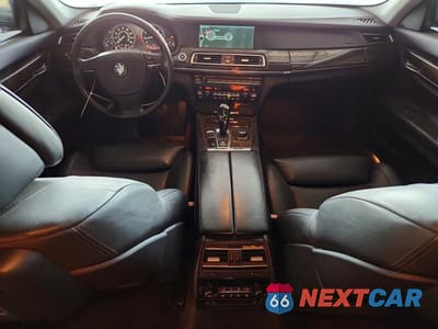 Zdjęcie 8 z 12 samochodu: 2011 BMW 750 LI VIN:WBAKB8C59BCY65797 - miniatura