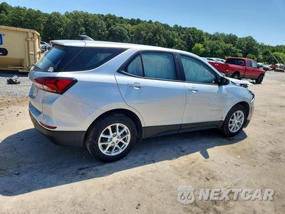 Trzecie zdjęcie samochodu z tyłu: 2022 CHEVROLET EQUINOX LS VIN:3GNAXHEV1NS107830 - miniatura