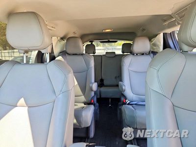 Zdjęcie 10 z 13 samochodu: 2025 TOYOTA SIENNA XLE 7-PASSENGER VIN:5TDJRKECXSS288327 - miniatura