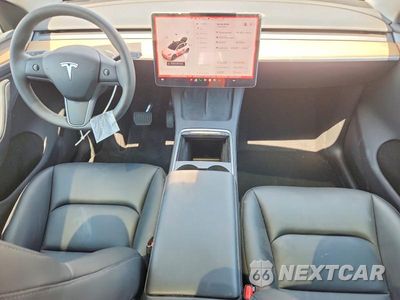 Zdjęcie 8 z 13 samochodu: 2025 TESLA MODEL Y VIN:7SAYGDED1SA378818 - miniatura