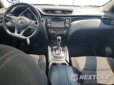 Zdjęcie 8 z 13 samochodu: 2017 NISSAN ROGUE SPORT S VIN:JN1BJ1CR6HW140586 - miniatura