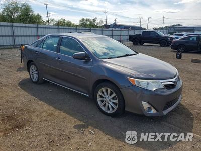 Czwarte zdjęcie samochodu z boku: 2014 TOYOTA CAMRY XLE VIN:4T1BF1FK0EU800914 - miniatura