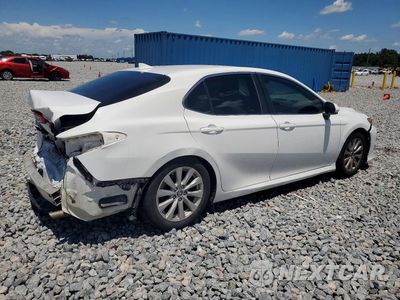 Trzecie zdjęcie samochodu z tyłu: 2019 TOYOTA CAMRY LE VIN:4T1B11HK1KU244801 - miniatura
