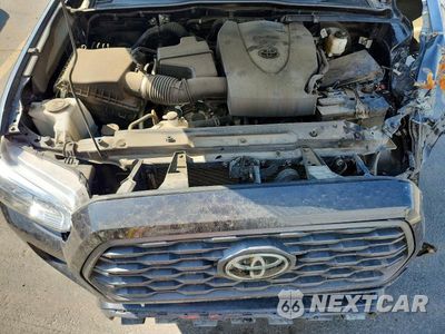 Zdjęcie 11 z 12 samochodu: 2022 TOYOTA TACOMA TRD SPORT VIN:3TMCZ5ANXNM516218 - miniatura