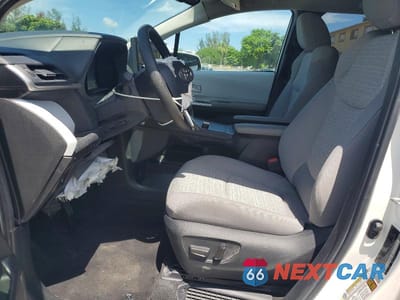 Zdjęcie 7 z 13 samochodu: 2026 TOYOTA SIENNA LE VIN:5TDKSKFC7TS231527 - miniatura