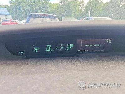 Zdjęcie 9 z 12 samochodu: 2015 TOYOTA PRIUS THREE VIN:JTDKN3DU6F0442430 - miniatura