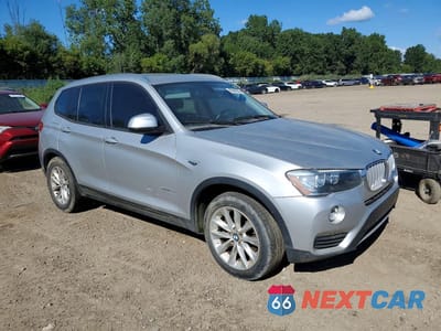 Czwarte zdjęcie samochodu z boku: 2016 BMW X3 XDRIVE28I VIN:5UXWX9C5XG0D87752 - miniatura