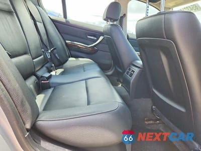 Zdjęcie 10 z 12 samochodu: 2011 BMW 328 XI SULEV VIN:WBAPK5C52BF126659 - miniatura