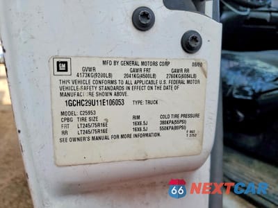 Zdjęcie 12 z 12 samochodu: 2001 CHEVROLET SILVERADO C2500 HEAVY DUTY VIN:1GCHC29U11E106053 - miniatura