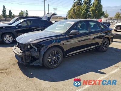 2023 VOLKSWAGEN JETTA SE 3VW7M7BU3PM047409 - główne zdjęcie licytacji z USA - miniatura