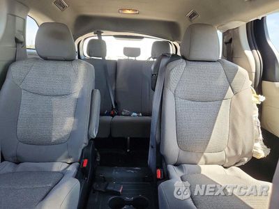 Zdjęcie 10 z 13 samochodu: 2022 TOYOTA SIENNA LE VIN:5TDKRKEC8NS129072 - miniatura