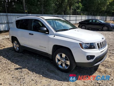 Czwarte zdjęcie samochodu z boku: 2016 JEEP COMPASS SPORT VIN:1C4NJDBBXGD729442 - miniatura
