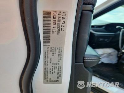 Zdjęcie 13 z 13 samochodu: 2025 JEEP GRAND CHEROKEE LAREDO VIN:1C4RJHAG2SC271318 - miniatura