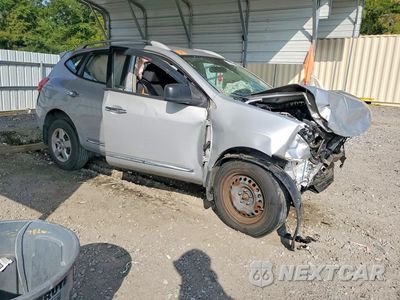 Czwarte zdjęcie samochodu z boku: 2014 NISSAN ROGUE SELECT S VIN:JN8AS5MT2EW600642 - miniatura