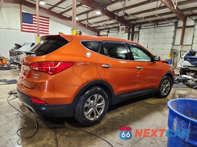 Trzecie zdjęcie samochodu z tyłu: 2015 HYUNDAI SANTA FE SPORT 2.4L VIN:5XYZTDLB7FG301645 - miniatura