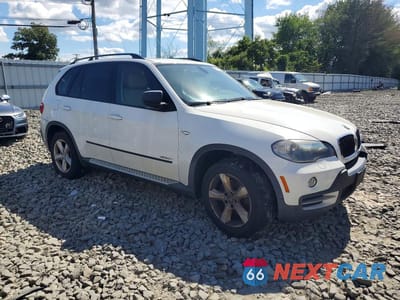 Czwarte zdjęcie samochodu z boku: 2010 BMW X5 XDRIVE30I VIN:5UXFE4C57AL277236 - miniatura