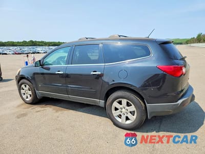 Drugie zdjęcie samochodu z przodu: 2010 CHEVROLET TRAVERSE LT VIN:1GNLVGED4AS145347 - miniatura