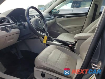 Zdjęcie 7 z 12 samochodu: 2018 VOLKSWAGEN PASSAT SE VIN:1VWBA7A33JC049617 - miniatura