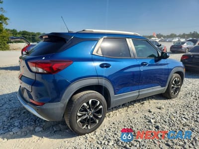 Trzecie zdjęcie samochodu z tyłu: 2021 CHEVROLET TRAILBLAZER LT VIN:KL79MPSL1MB068388 - miniatura