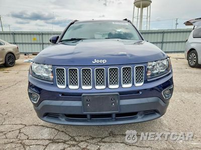 Piąte zdjęcie samochodu w środku: 2017 JEEP COMPASS LATITUDE VIN:1C4NJDEB1HD110158 - miniatura