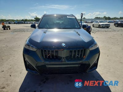 Piąte zdjęcie samochodu w środku: 2026 BMW X1 XDRIVE28I VIN:WBX73EF06T5469162 - miniatura